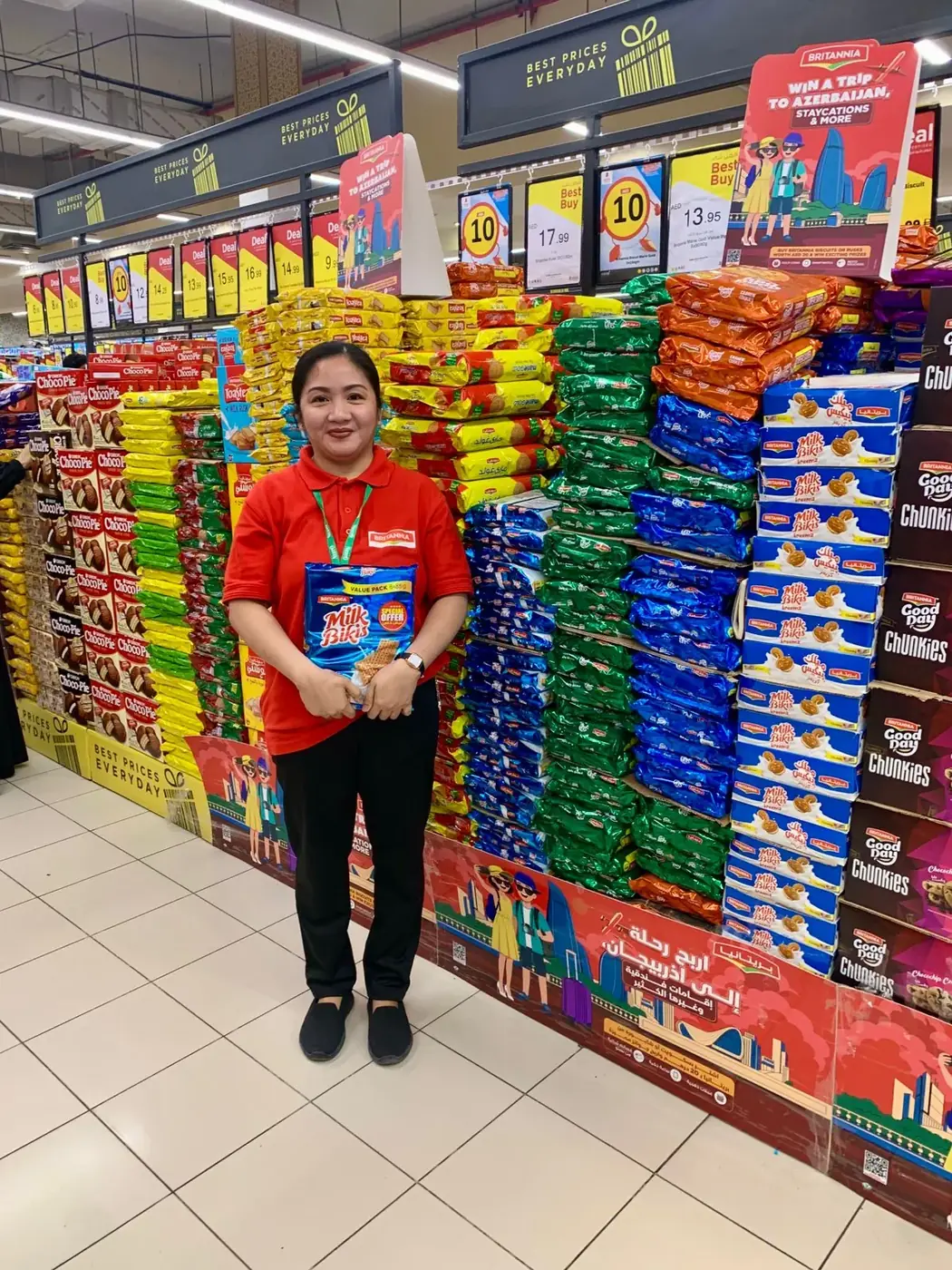 Britannia promoter beside a biscuit display (1)