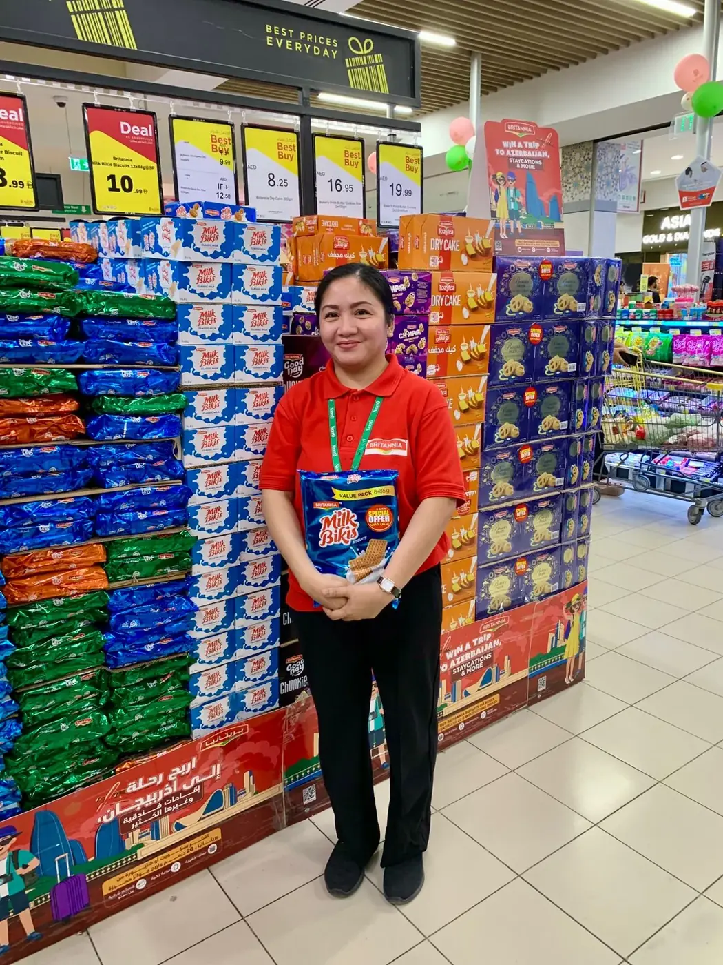 Britannia promoter beside a biscuit display (4)