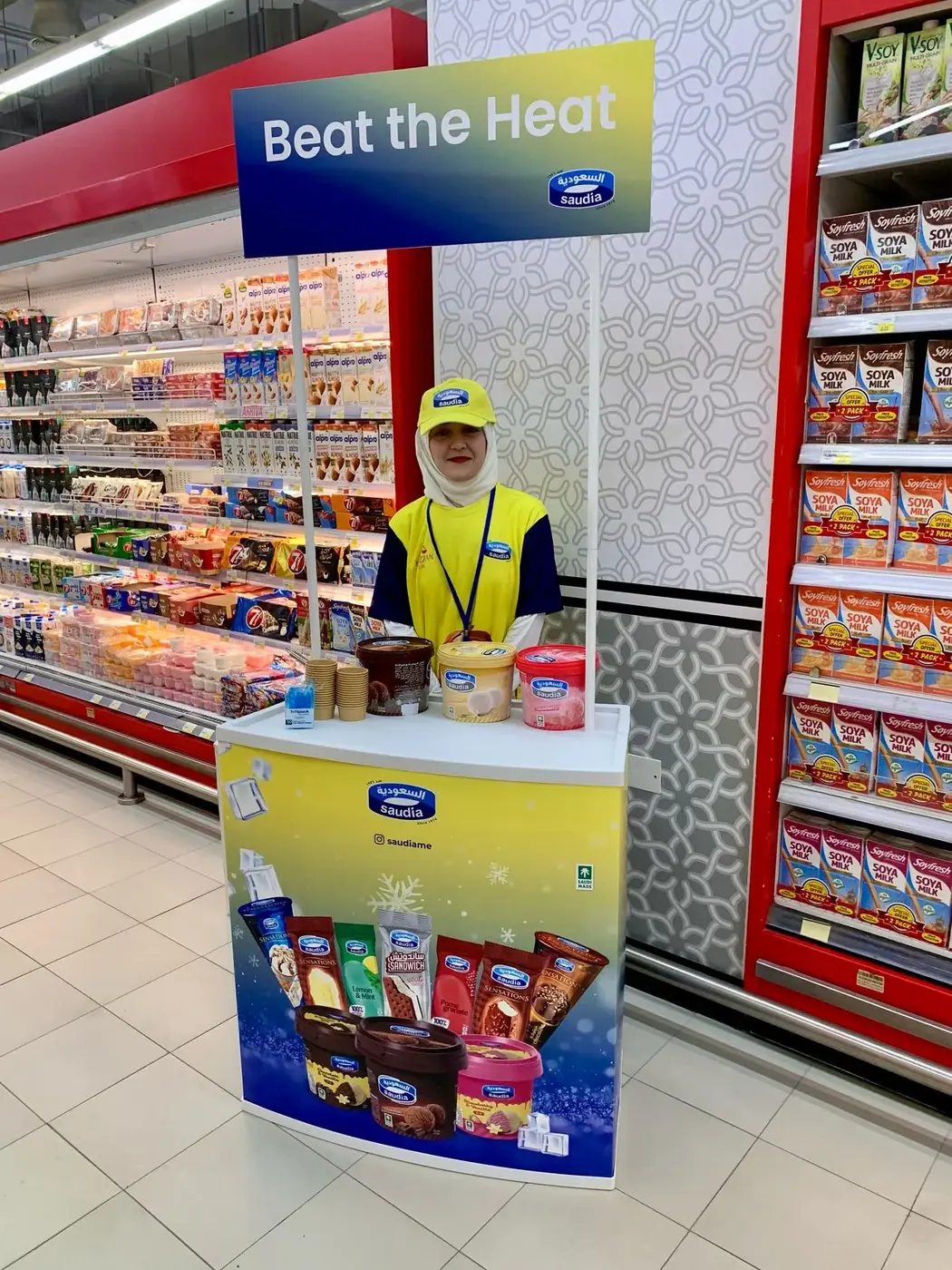Promoter at a dairy sampling stand (6)