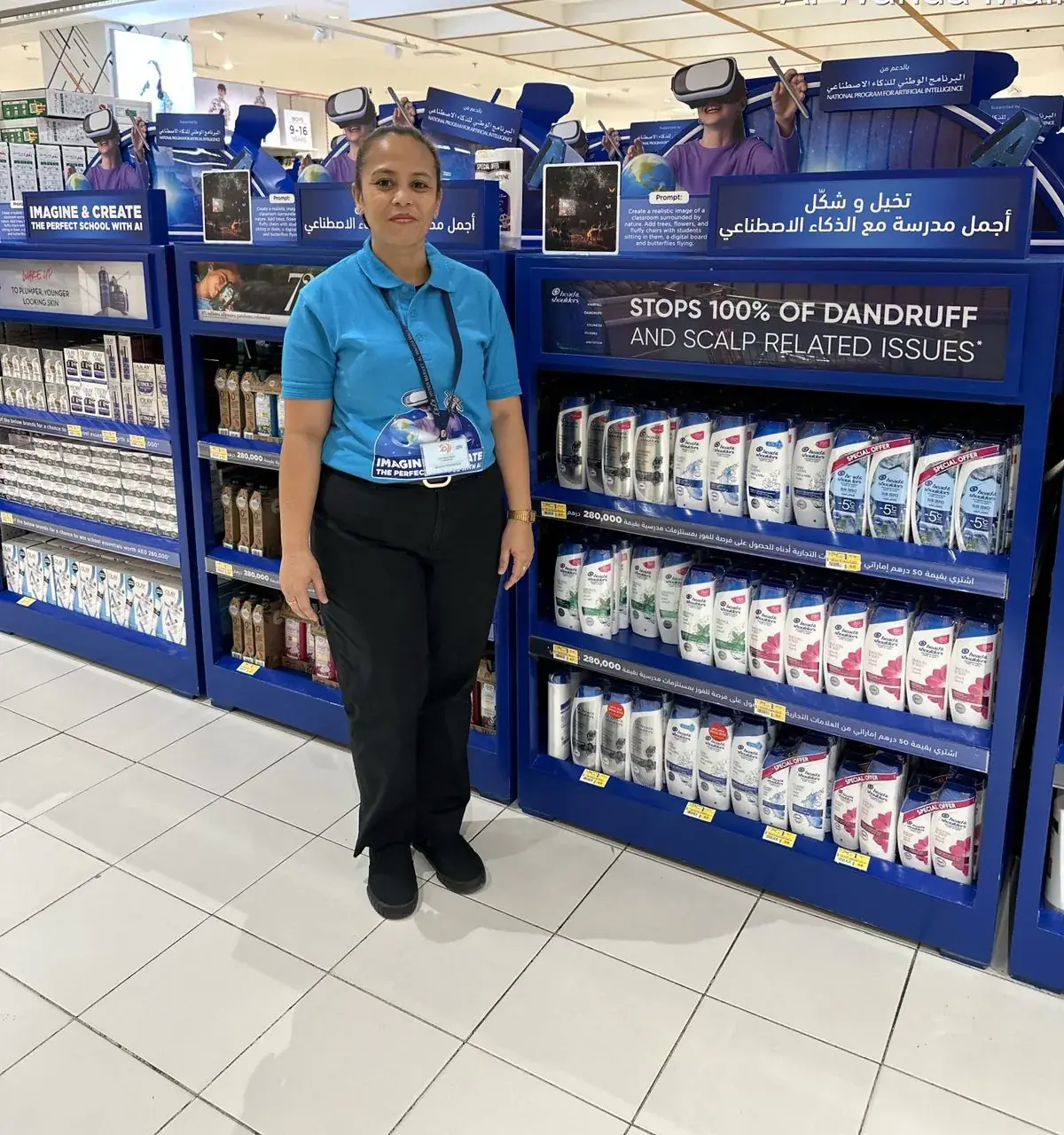 P&G promoter in a supermarket aisle (4)